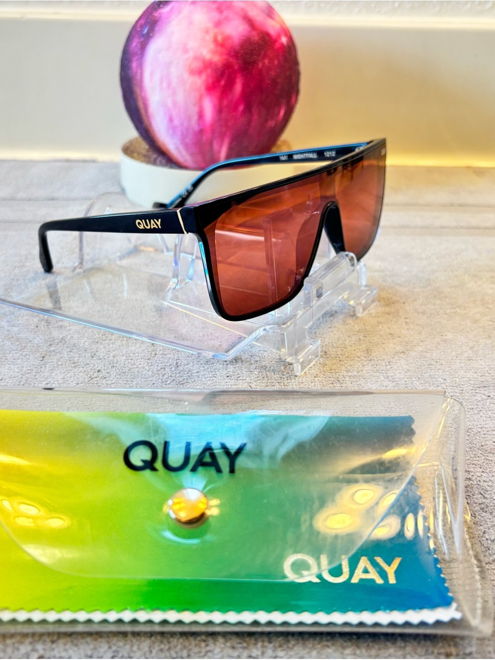 QUAY Nightfall Tinted Shield Sunglasses Black Plastic Frame Brown Lenses 145mm - Picture 2 of 8